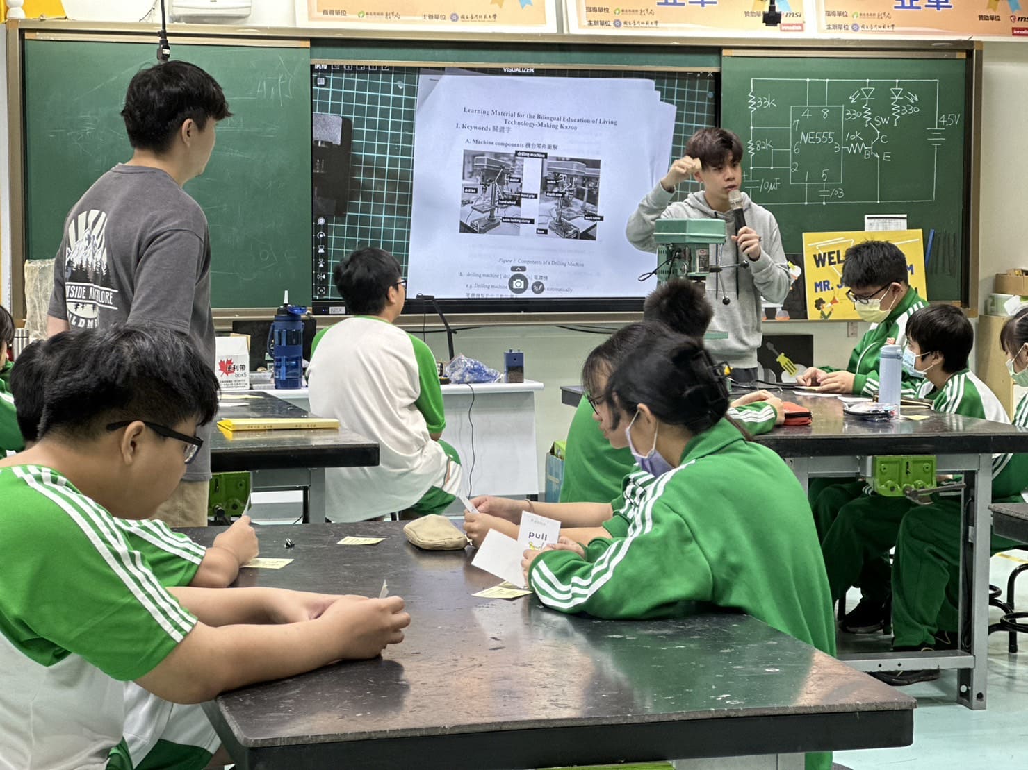 樟樹國際實中 虹吸咖啡製作